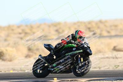 media/Dec-07-2025-CVMA (Sun) [[3e7d2de5dc]]/Race 16-Formula Middleweight/